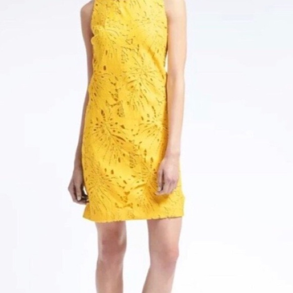 Banana Republic Leaf Lace sleeveless Yellow Sheath Dress - size 2P- retail $148